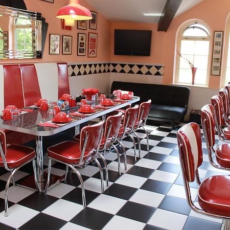 The Pitstop Little Hallingbury  Esterno foto