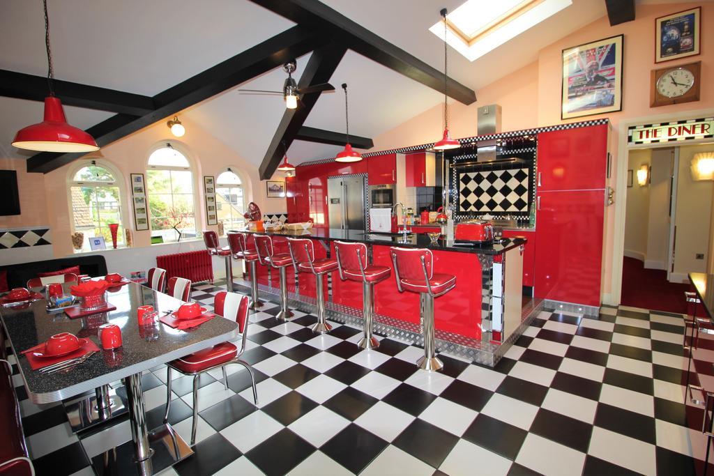 The Pitstop Little Hallingbury  Esterno foto